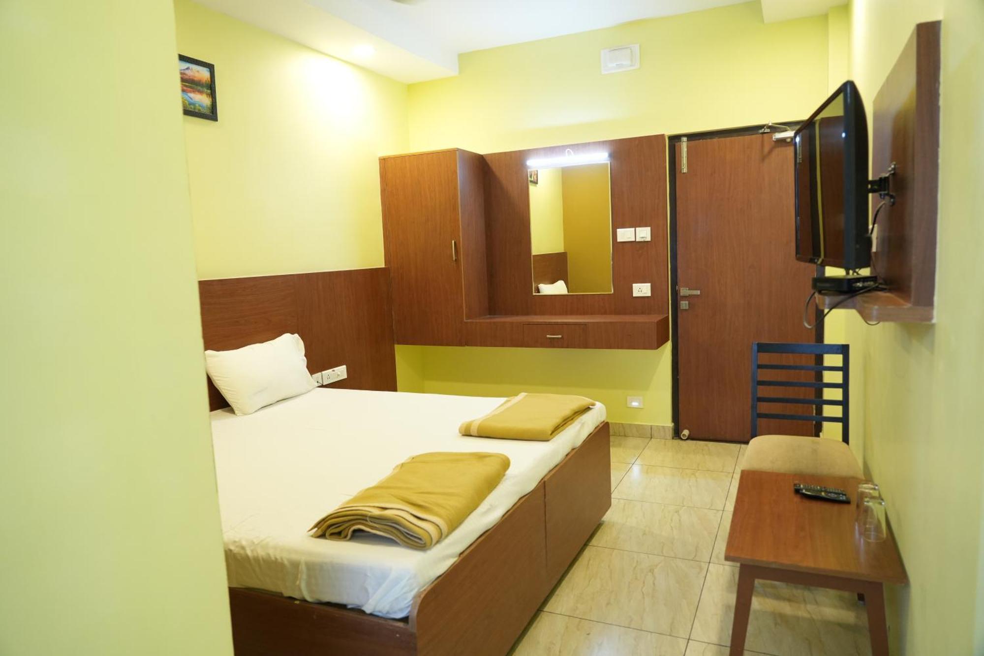 Sri Krishnan Residency Hotel Pollachi Luaran gambar