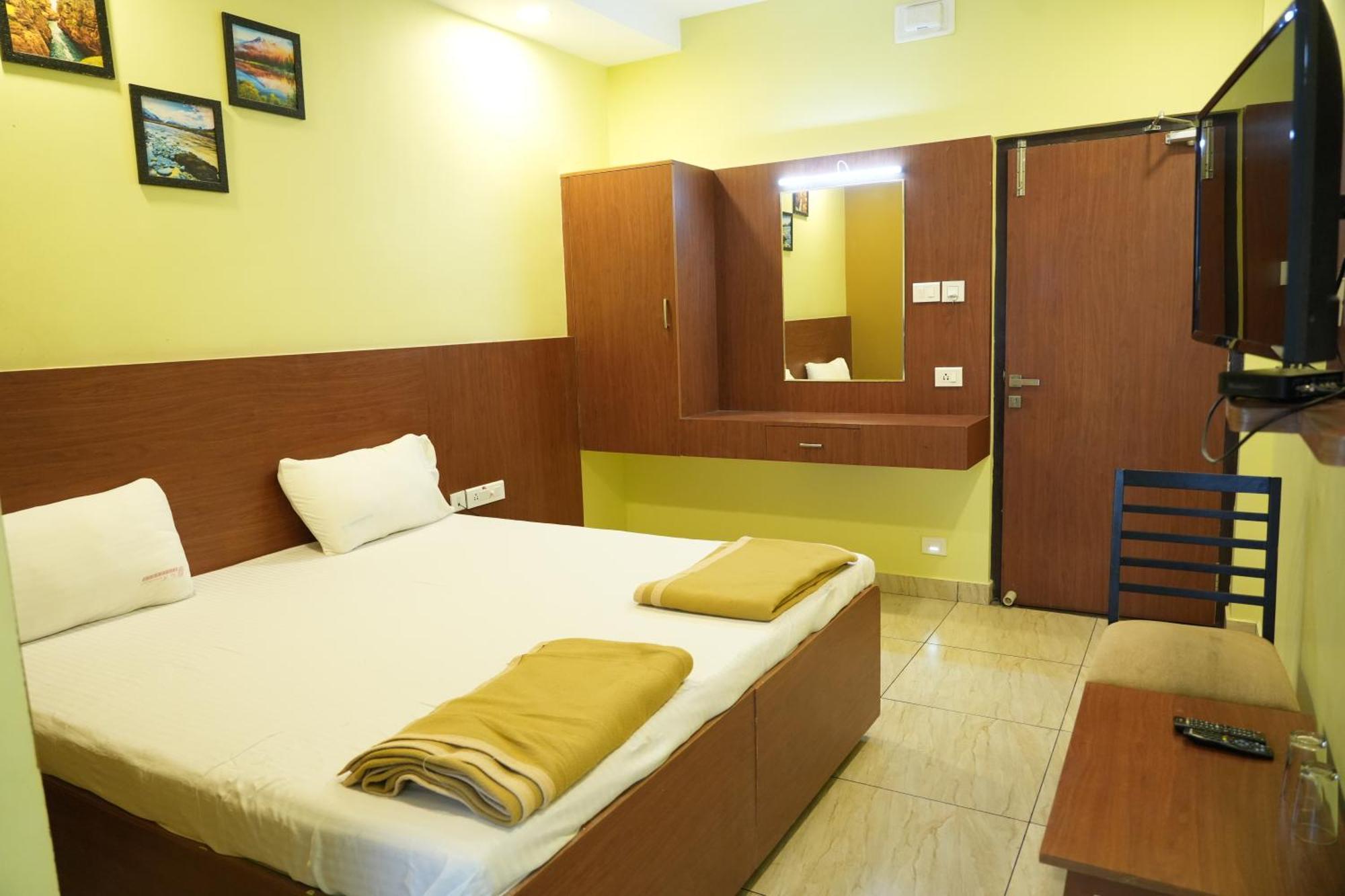 Sri Krishnan Residency Hotel Pollachi Luaran gambar