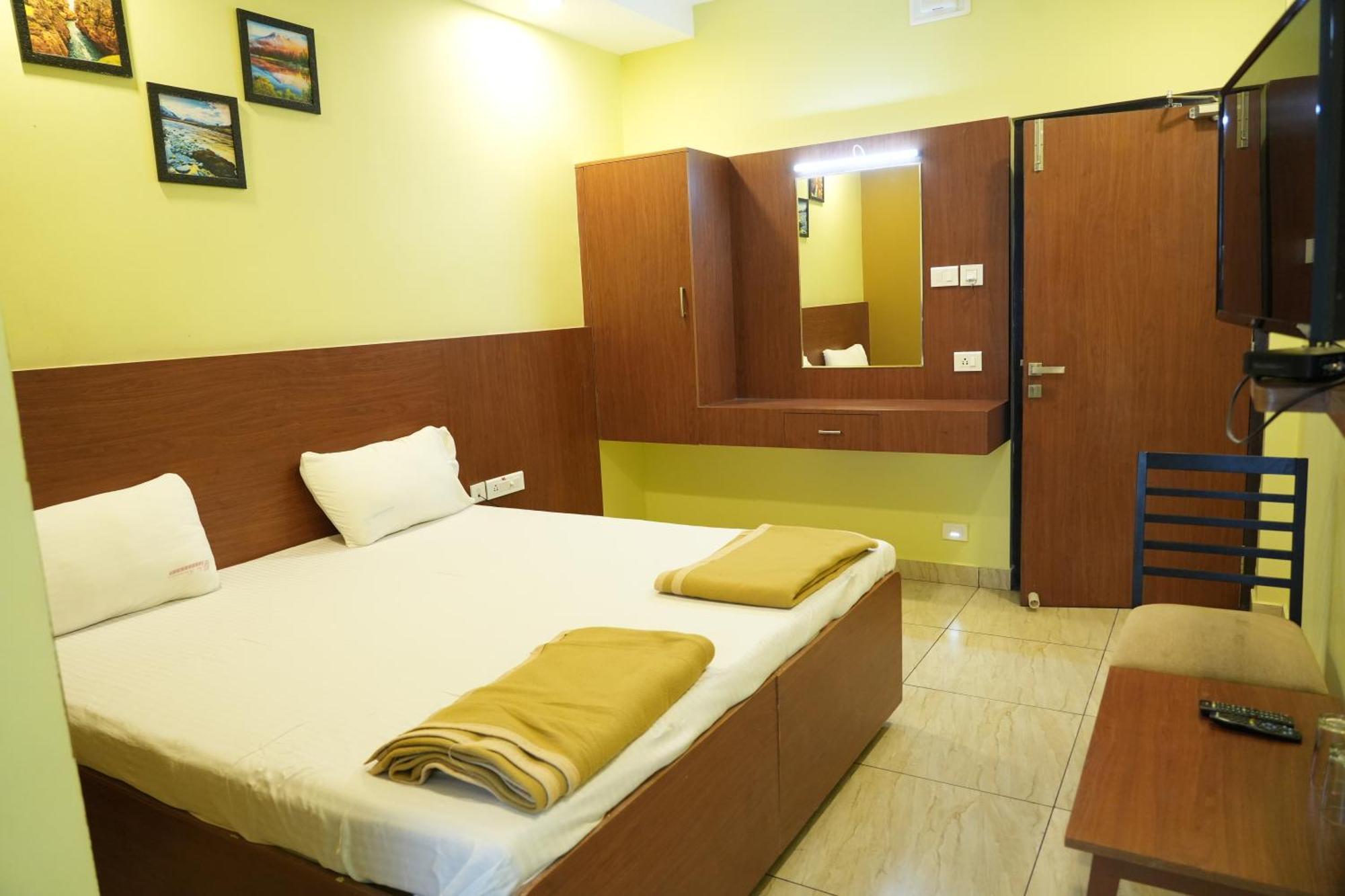 Sri Krishnan Residency Hotel Pollachi Luaran gambar