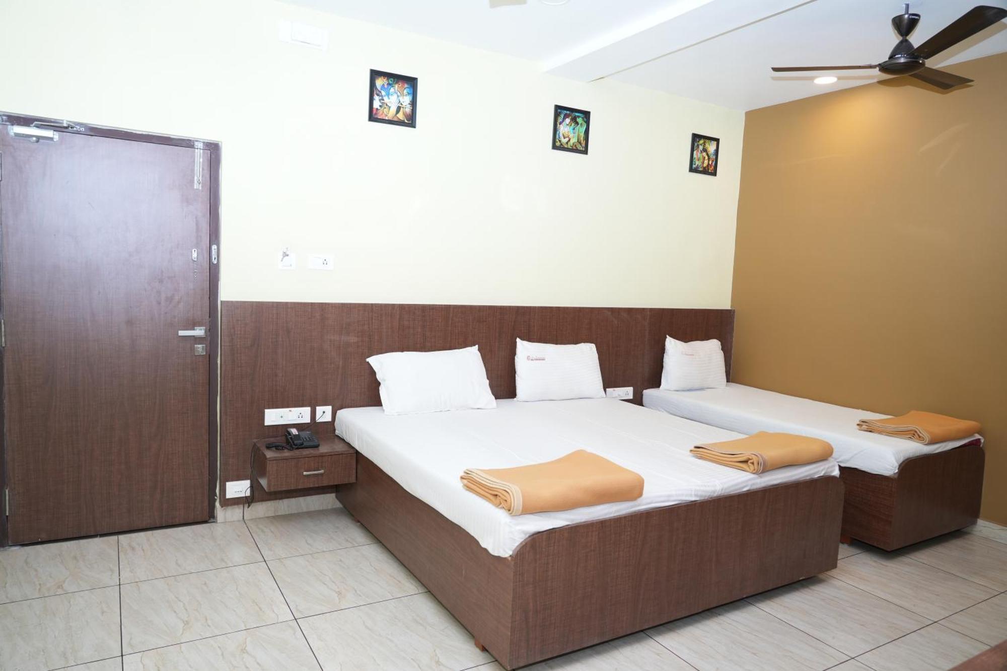 Sri Krishnan Residency Hotel Pollachi Luaran gambar