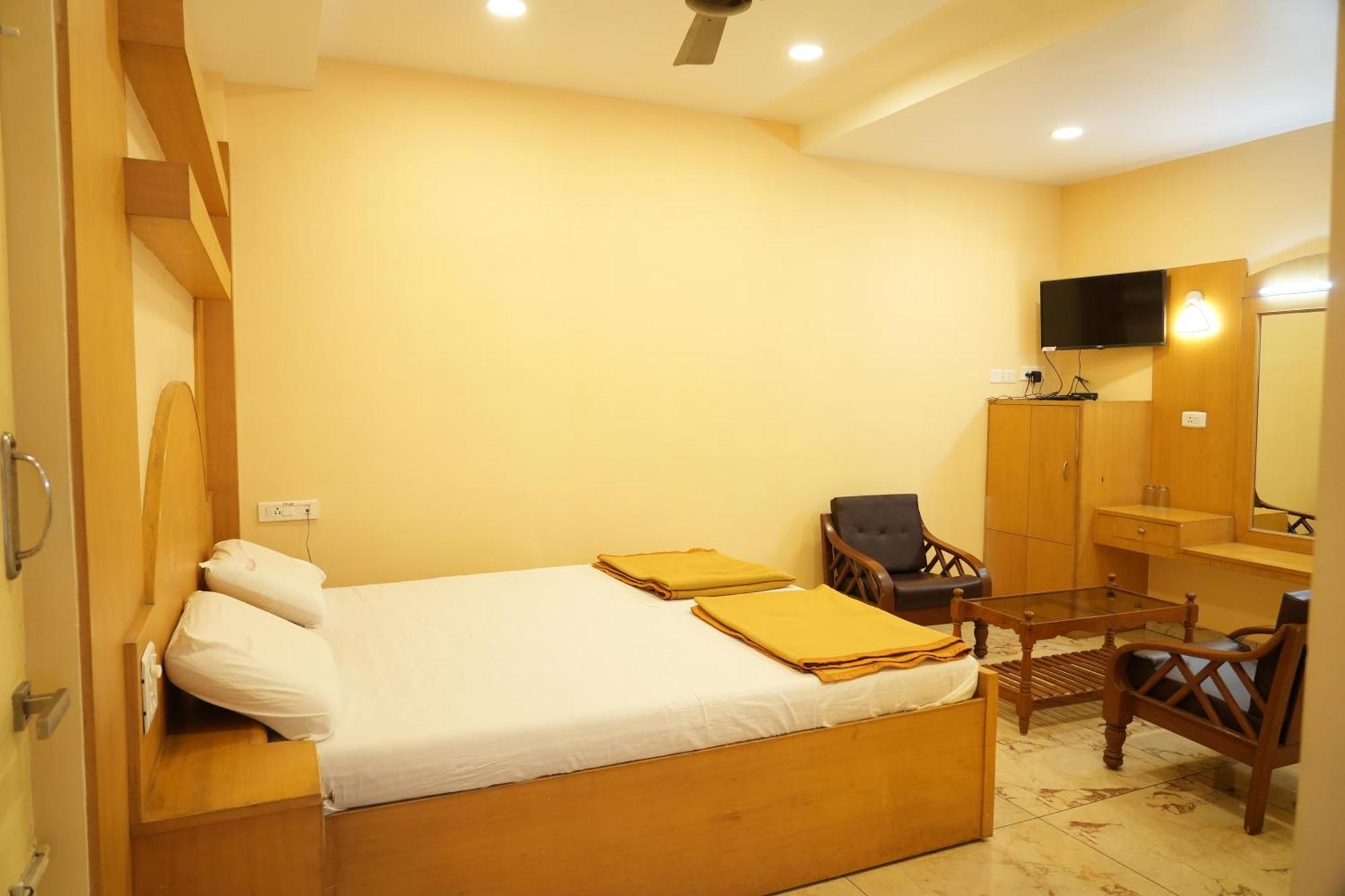 Sri Krishnan Residency Hotel Pollachi Luaran gambar
